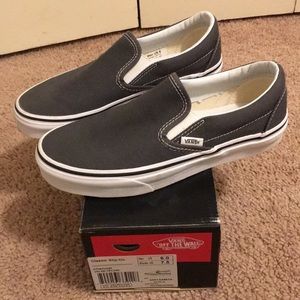 Vans men’s size 6 or women’s size 7.5 in grey